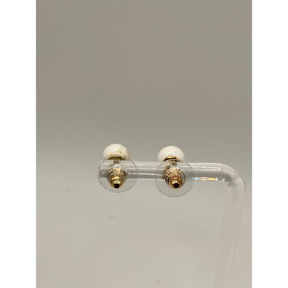 White Glass Round .75 Inch Stud Earrings! - Picture 4 of 8